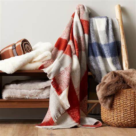 Blankets & Throws : Target