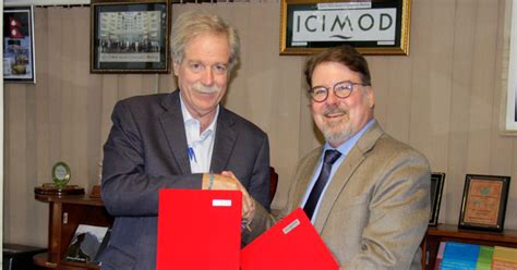 IOM, ICIMOD Renew Ongoing Collaboration on Labour Migration | IOM Nepal