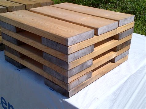 Wooden Rain Barrel Stand - RainBarrel.ca