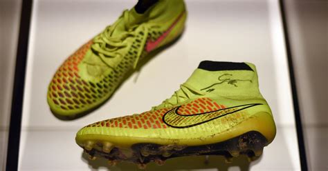 Messi comparisons gone wrong: Mario Goetze's descent into hell after ...