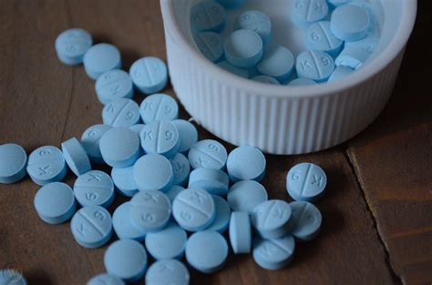 (110) Prop Narcotic K9 30 mg Pills - Movie or Music Video Drug Scene ...