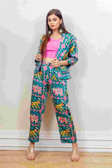 Blazer set in Teal color at online Sayisha – Simaaya