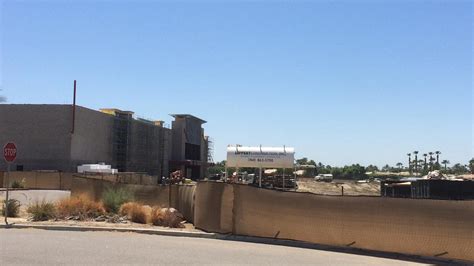 La Quinta movie theater on track to open in fall