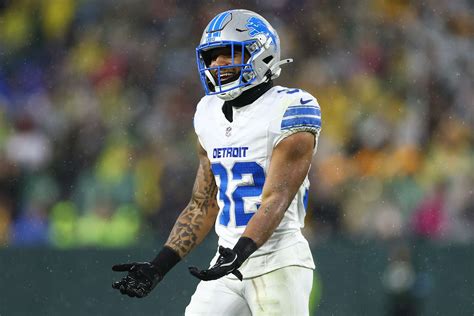Lions' Brian Branch Apologizes for Giving Packers Fans Middle Finger ...