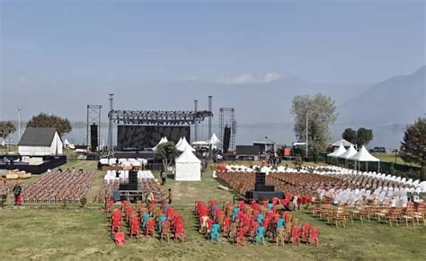 NDTV Good Times Music Concert LIVE: सज गया मंच... डल झील के किनारे सोनू ...