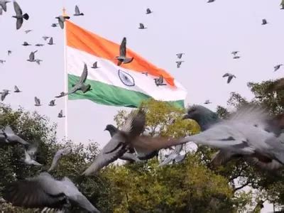 Smriti Irani Decides To Make Hoisting Of National Flags At Universities ...