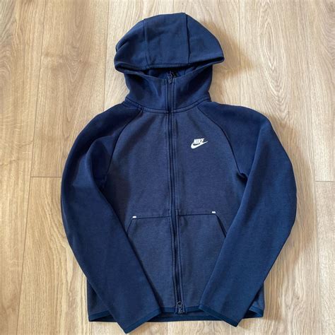 Nike Men's Navy Hoodie | Depop