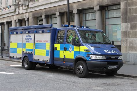 British Transport Police vehicle at St. James's Park | Police cars ...
