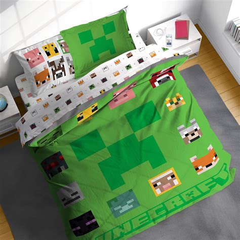 Amazon.com: Sunny Side Up Minecraft Full Comforter Set - 7 Piece Kids ...