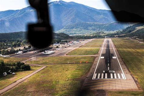 Aspen airport reports increase in local passengers | AspenTimes.com
