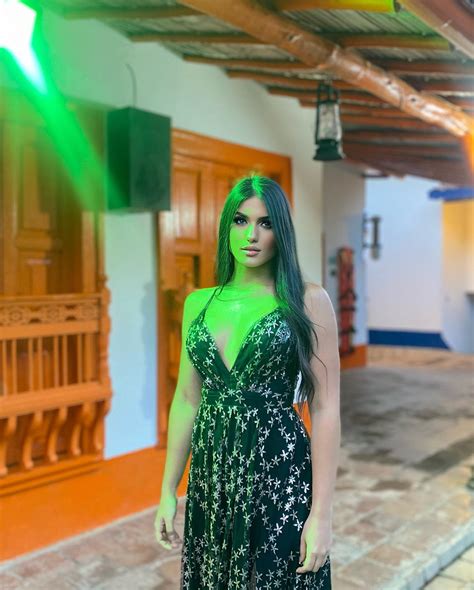 Jessica Arcila Cespedes | 𝐿𝑎 𝑚𝑎𝑔𝑖𝑎 𝑑𝑒 𝑐𝑎𝑑𝑎 𝑙𝑢𝑔𝑎𝑟🍃 | Instagram