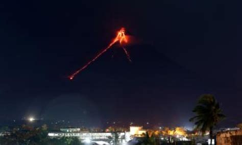 Philippines’ Mayon volcano ‘quietly erupting’