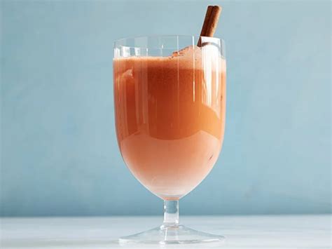 36 Cozy Fall Cocktails You’ll Want To Make Year-Round | Food Network