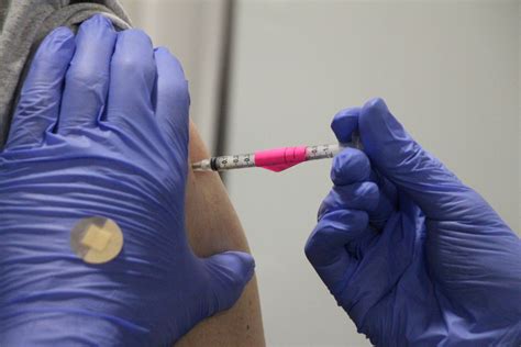 UMass Memorial opens COVID vaccination site in Worcester - masslive.com