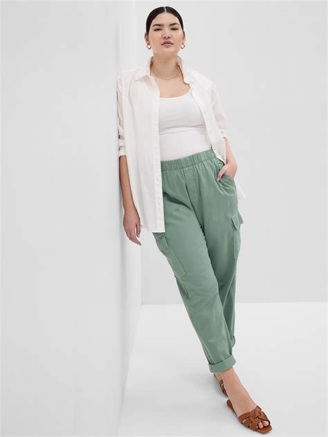 Mid Rise Twill Cargo Pants | Gap