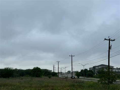 Cold front brings near-freezing temperatures to Texas