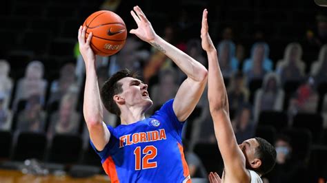 Florida's Colin Castleton leads Dick Vitale's weekly college basketball ...