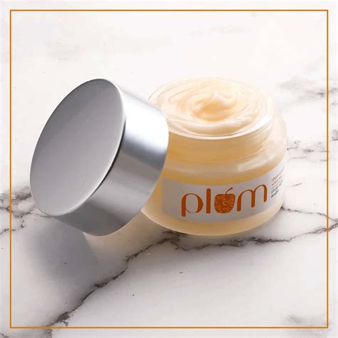 Buy PLUM CHAMOMILE & WHITE TEA PLUSH NIGHT SOUFFLE - 50GM Online & Get ...