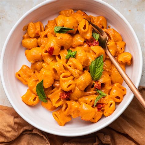 Carbone's Spicy Rigatoni Vodka Pasta (Copycat Recipe) - Home Cooking ...