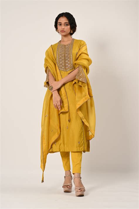Nidhi Agarwal - Yellow Princess Cut Kurta Set - Elahe