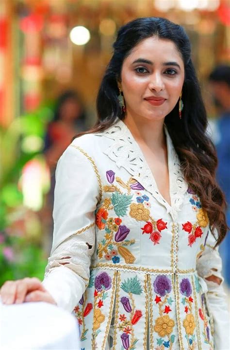 செம்ம pairல.. அடுத்த படம் கமிட் ஆகிட்டாங்க லக்கி சார்ம் ப்ரியங்கா ...