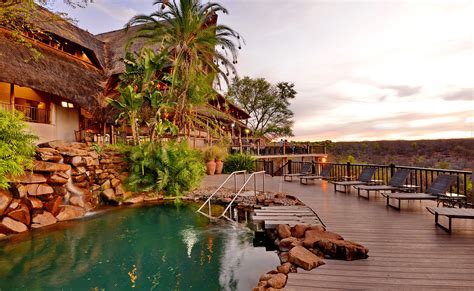 Victoria Falls Safari Lodge: Retreat with Wilderness Panorama