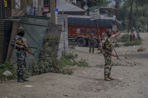 Stone-Pelter Who Joined Hizbul Mujahideen A Month Ago Killed In ...