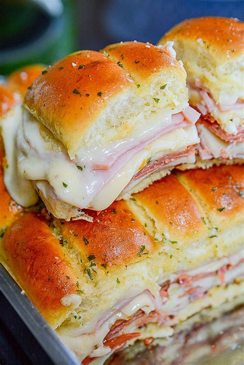 Simple and super easy Italian Slider recipe to feed a crowd! | Best ...