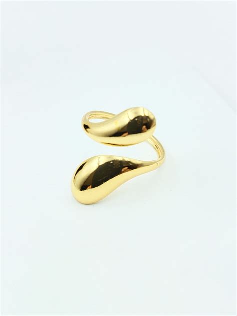 Fluid Teardrop Open Ring – Lavanya Collections