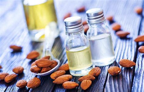 3 DIY Makeup Removers for Three Different Needs | Femina.in