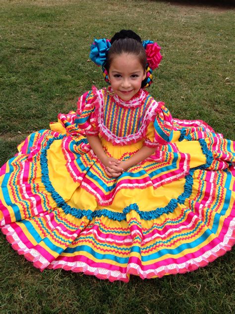 37 Mexico Lindo y Querido ideas | mexican dresses, mexican outfit ...