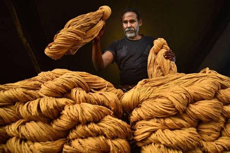 This National Handloom Day, Here Are Some Destinations to Add to Your ...
