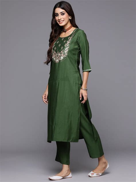 Buy Green Yoke Design Silk Blend Straight Suit With Dupatta Online at ...