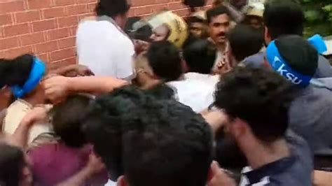 Violated reservation norms for Vidya; clash breaks out in march ...