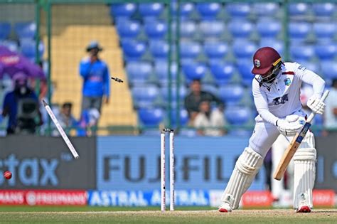 Ryan Rickelton punches one away | ESPNcricinfo.com