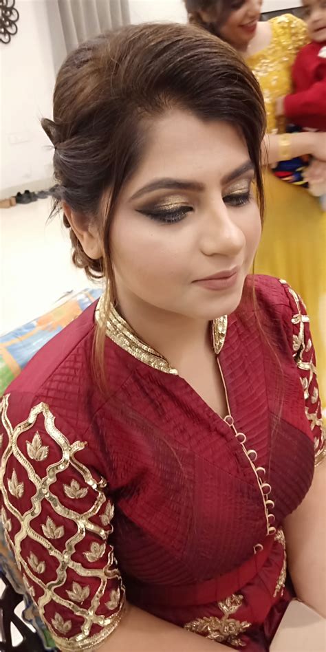 Aarti Koli Makeup Artist Services, Review and Info - Olready