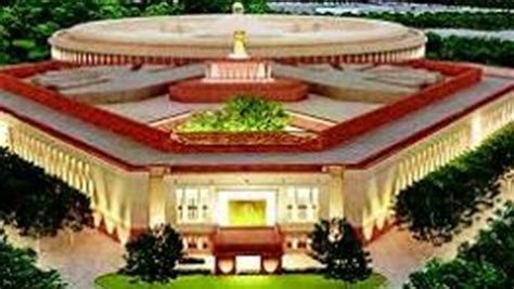 DC Kathua discusses emergency preparedness, response plan at DDMA meeting