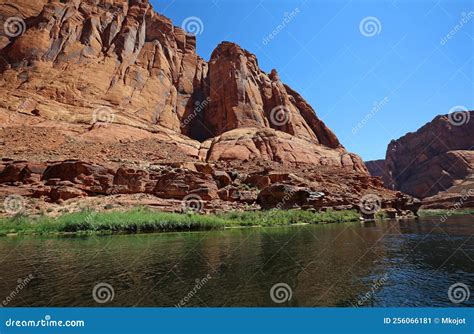 Red Cliff on Colorado River Stock Image - Image of canyon, cliff: 256066181