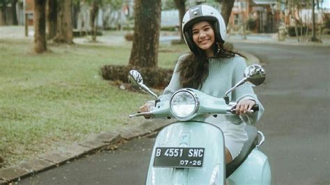 5 simple helmet hair cleaning tips to avoid scalp breakouts