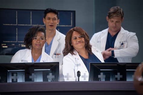 Grey's Anatomy confirms 2025 return date