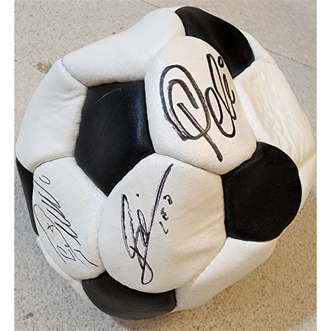 Messi Kit 的图像结果