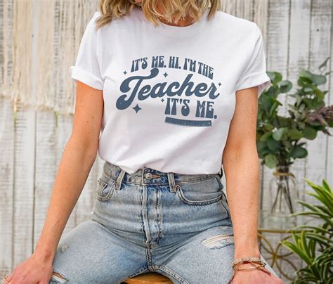 Funny Teacher Shirt, Its Me Hi Im The Teacher Its Me, Retro Teacher ...