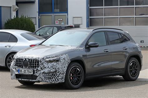 2024 Mercedes-AMG GLA 45 Hides Minimal Changes Beneath Thick Camo in First Scoops - autoevolution
