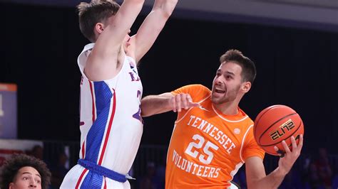 Tennessee basketball vs. Ole Miss: Score prediction, scouting report