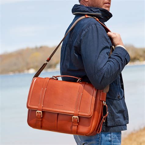 Dooney & Bourke Toscana Executive Montgomery Messenger | Stylish ...