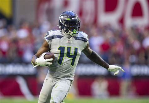 One Meal, Coffee, And Candy: The 10 Craziest NFL Player Diets