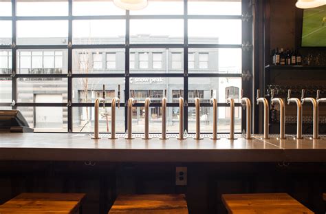 Take Look Inside 10 Barrel Brewing, Now Open in the Pearl - Eater Portland