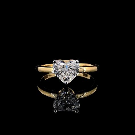 Amour Solitaire Ring – RareCut