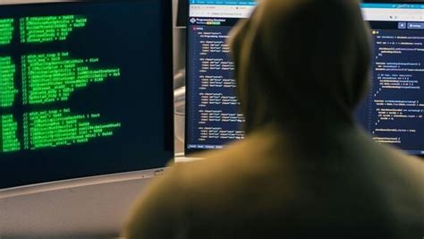 Mumbai judge falls victim to cyber fraud while trying to get his phone ...