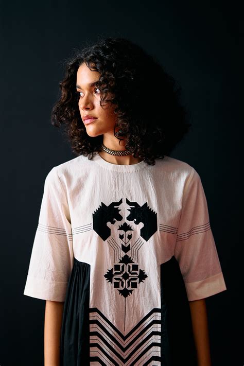 IVORY SIDE GATHER ANIMAL DRESS – ikaibyraginiahuja.com